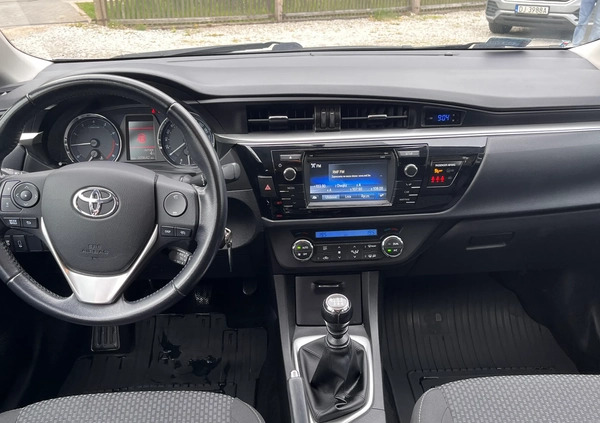 Toyota Corolla cena 51500 przebieg: 109650, rok produkcji 2015 z Góra małe 46